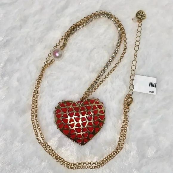 Betsey Johnson Faux Pearl & Pink Rhinestone Red Heart Necklace - Picture 5 of 9